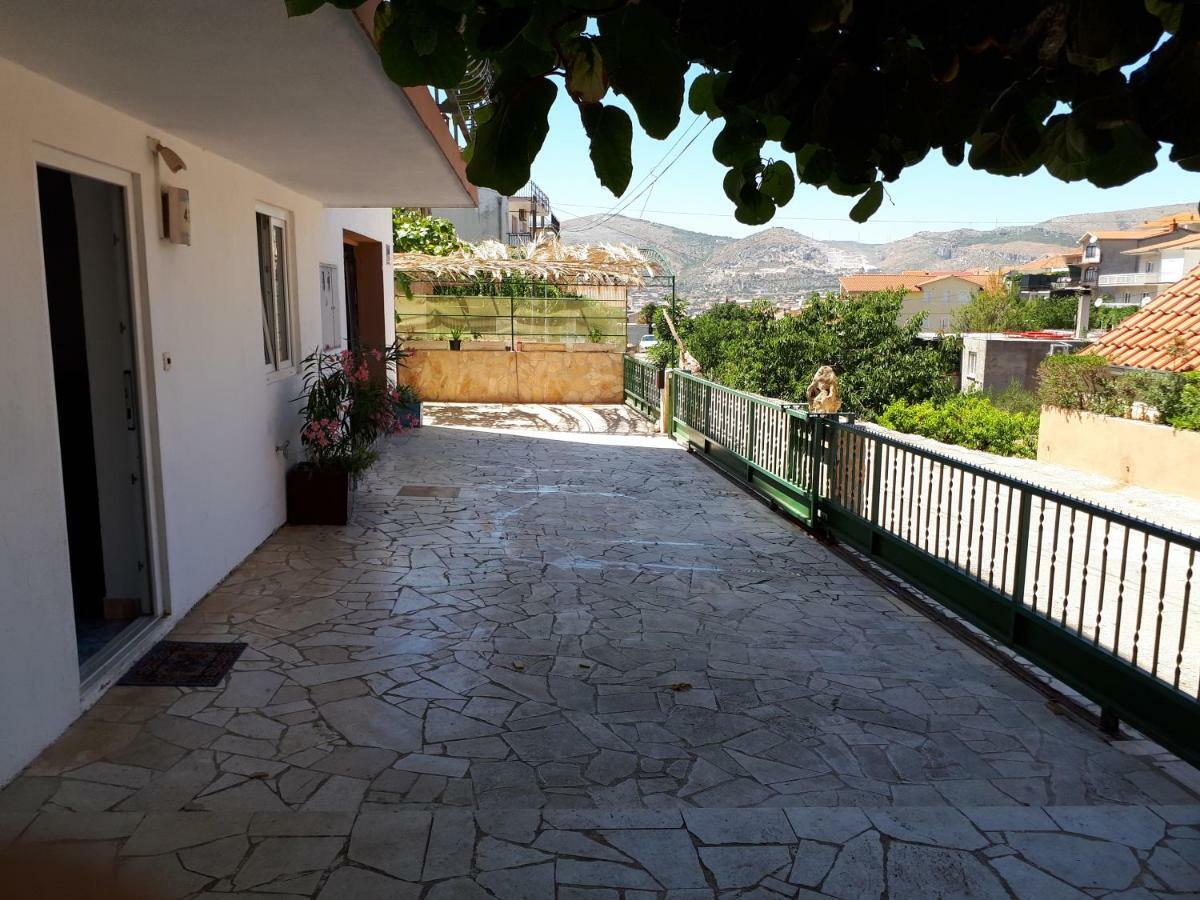 Apartments Luki Trogir Exterior photo