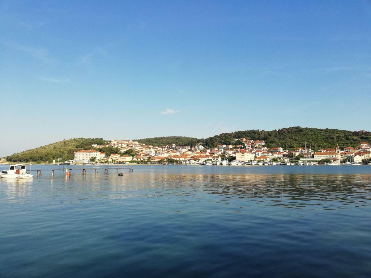 Apartments Luki Trogir Exterior photo